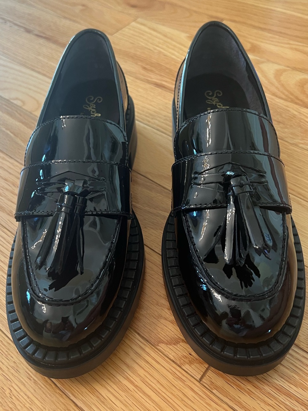 Seychelles Patent Leather Loafers Black Size 8.5 NWT
